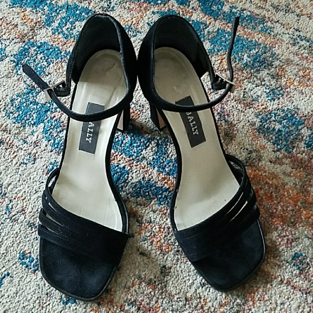 Bally Heels